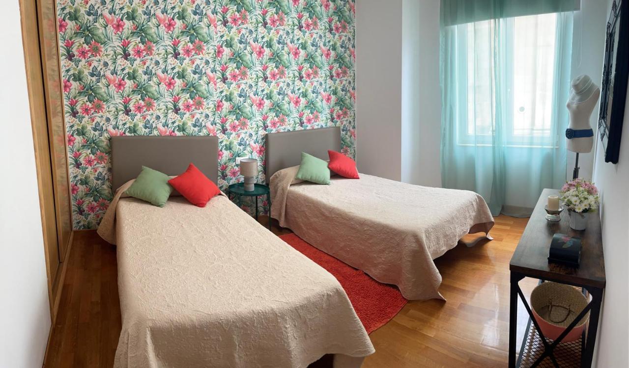 Apartamento Anova Padrón المظهر الخارجي الصورة